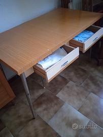 tavolo e sedie 