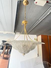 Lampadario in ottone e vetro soffiato