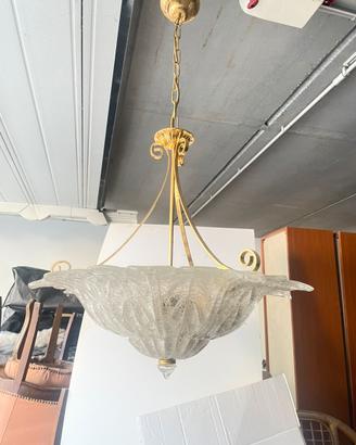 Lampadario in ottone e vetro soffiato