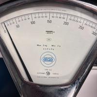 Bilancia Arsa vintage in acciaio