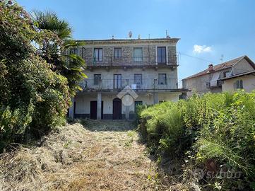 CASA SEMINDIPENDENTE A MONASTERO BORMIDA