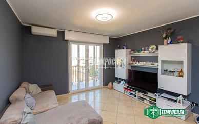 TRE LOCALI RISTRUTTURATO CON VISTA PANORAMICA A BU