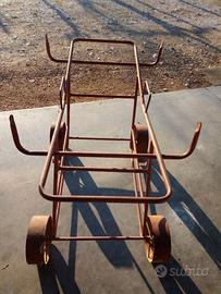 Carrelli porta cassette