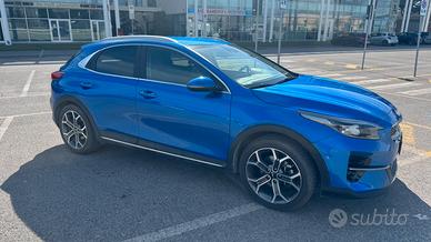 Kia XCeed GPL 2022 High Tech 117cv – Navi, CarPlay