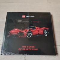 LIBRO LEGO 5007627 TECHNIC Ferrari Daytona SP3 The