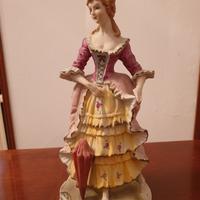 Statuina dama Capodimonte