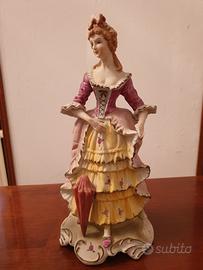 Statuina dama Capodimonte