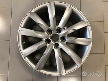Cerchio in lega originale Audi da 19 5x112