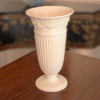 Wedgwood Vaso Queen's Ware in Porcellana anni '50