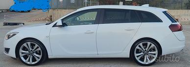 Opel Insigna 2000 sports tourer