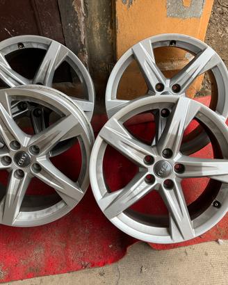 4 cerchi in lega audi Q5