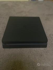 Playstation 4 slim