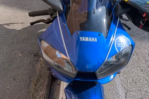 Moto Yamaha R6