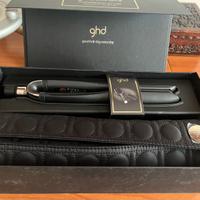 Piastra per capelli marca Ghd Gift Set Platinum