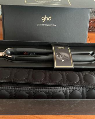 Piastra per capelli marca Ghd Gift Set Platinum