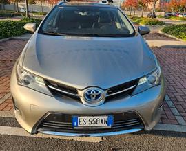 Toyota Auris Touring Sports 1.8 Hybrid Lounge