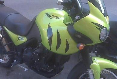 Triumph tiger 955i x ricambi
