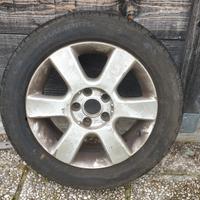 cerchi a 5 fori per aTouran Golf 5