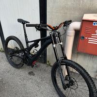 Bicicletta elettrica Specialized Kenevo e-bike