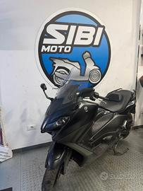 Yamaha TMAX 560