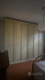 Camera da letto completa in legno