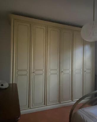 Camera da letto completa in legno