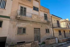 Palazzina di 4 piani a PALLAVICINO