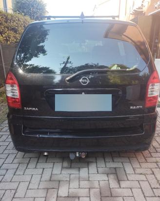 Opel Zafira 2.2 dti