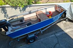 barca in alluminio attrezzata