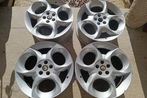 N.4 Cerchi in lega 17" Alfa Romeo 5 fori