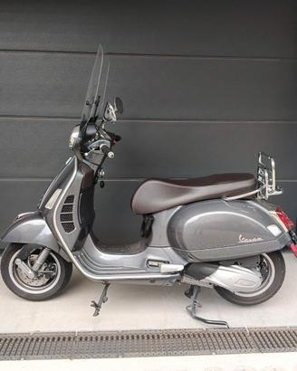 vespa gts 300