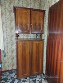 Mobiletto per camera  fatto artigianalmente a mano