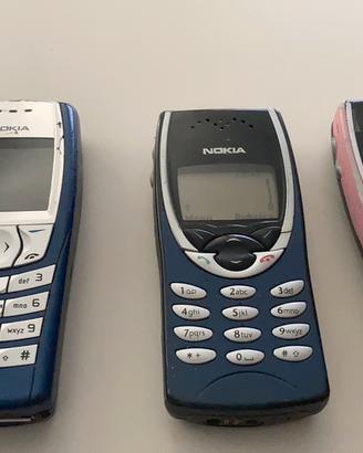 Nokia 8210