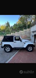 Jeep wrangler Sahara 2016