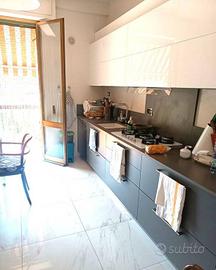 Appartamento di 100 m² con 4 locali e box auto a P