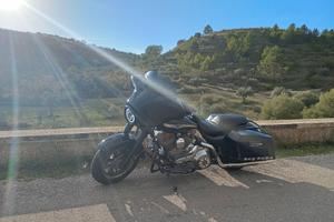 Harley Davidson Electra Glide Centenario 