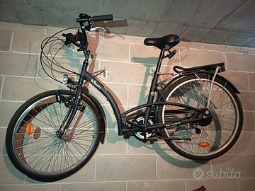 Bici da città B'Twin Elops 3 Decathlon con Cestino