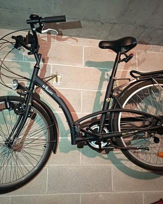 Bici da città B'Twin Elops 3 Decathlon con Cestino