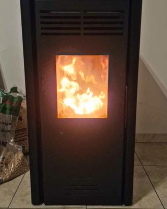 STUFA A PELLET INVICTA ADRANO 7
