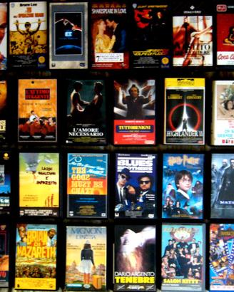 43 VHS TUCKER Corvo KAMIKAZEN Aliens E. T. Benigni