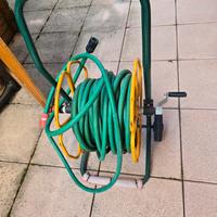 Tubo per acqua e avvolgitubo