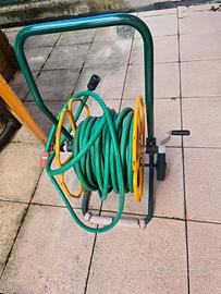 Tubo per acqua e avvolgitubo