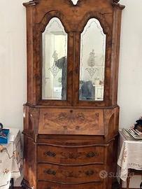 mobile da camera soggiorno antico