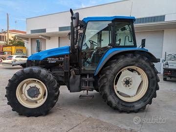 Trattore New Holland TS 115