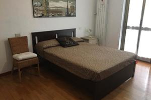 GRANDE CAMERA SINGOLA. San Donato Milanese