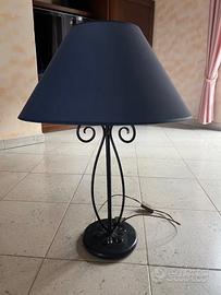 Lampada da tavolo