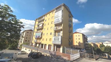 Via Racioppi appartamento 85 netti + garage
