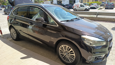 218 D Active tourer luxury
