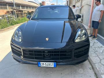 Porsche Cayenne 4.0 V8 Turbo