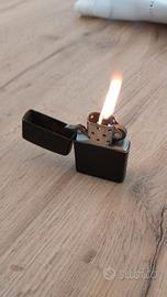 Accendino Zippo nero opaco